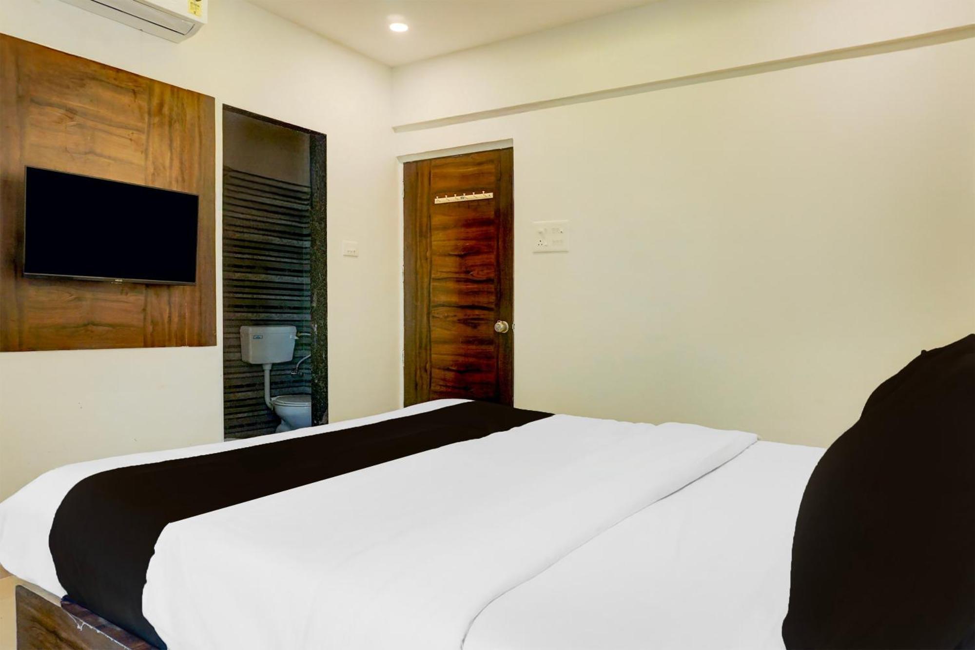 Super Hotel O Laxman Nagar Baner Púna Kültér fotó