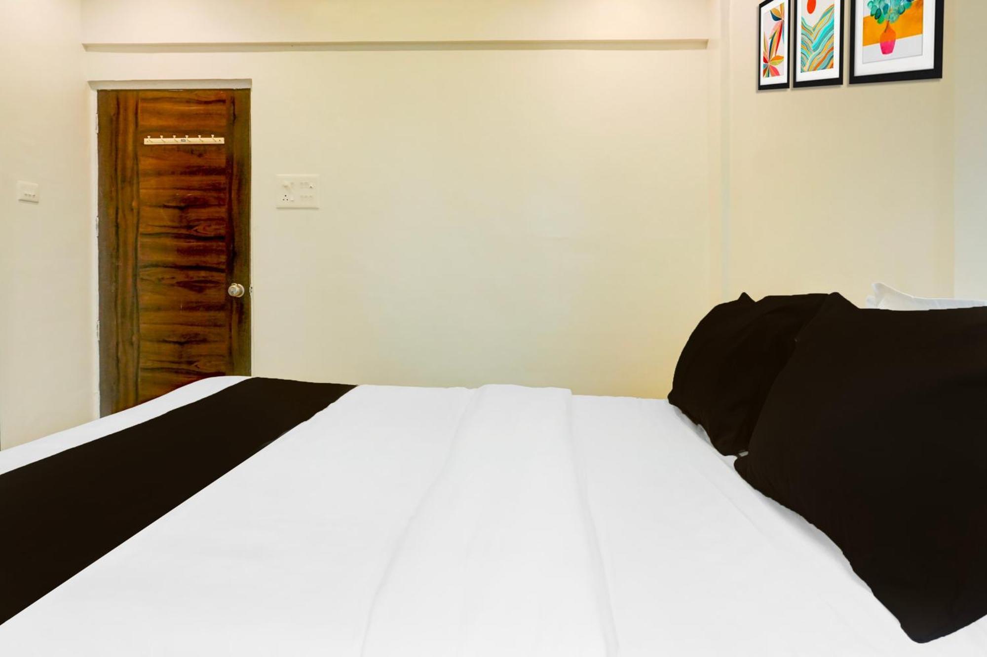 Super Hotel O Laxman Nagar Baner Púna Kültér fotó